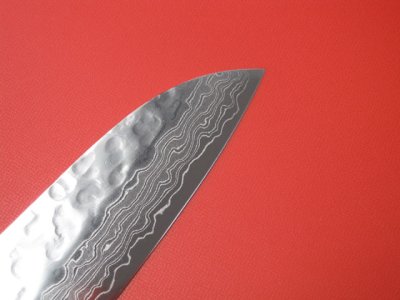 画像3: 三徳包丁　185mm　ダマスカス槌目　8角水牛柄　【送料無料】 (3)